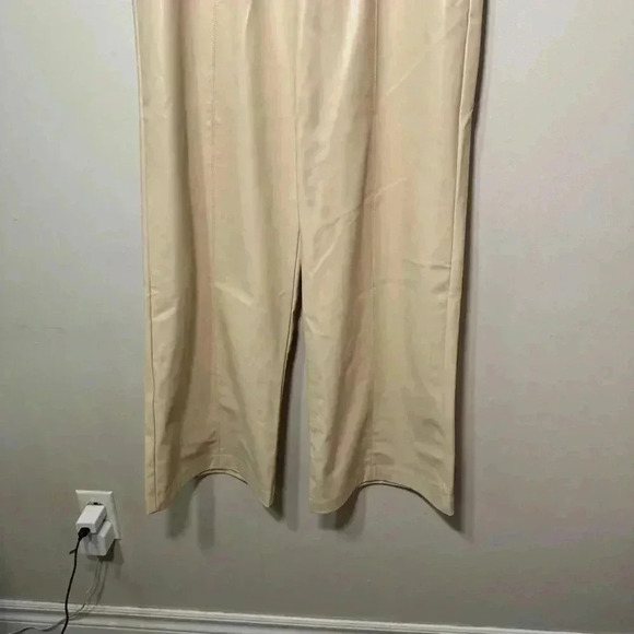ZARA FAIX LEATHER CREAM MINIMALIST MINI FLARE PANTS M - Picture 7 of 10